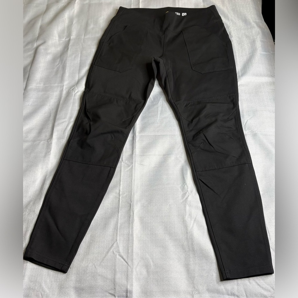Carhartt Women's Black Cargo Pants
